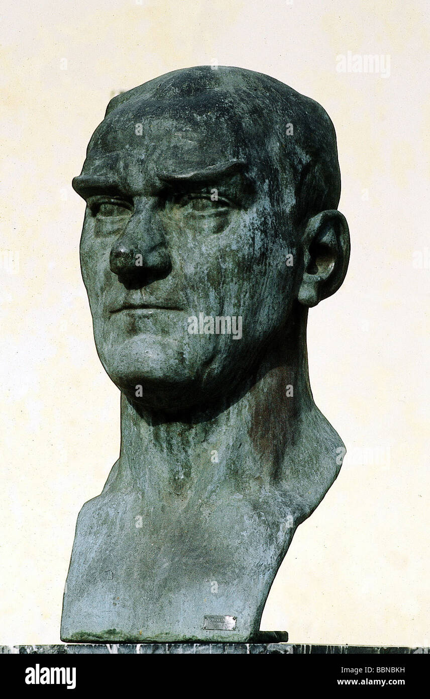 Kemal Atatuerk, Mustafa, 12.3.1881 - 10.11.1938, Turkish politician, portrait, bronze bust, Stock Photo
