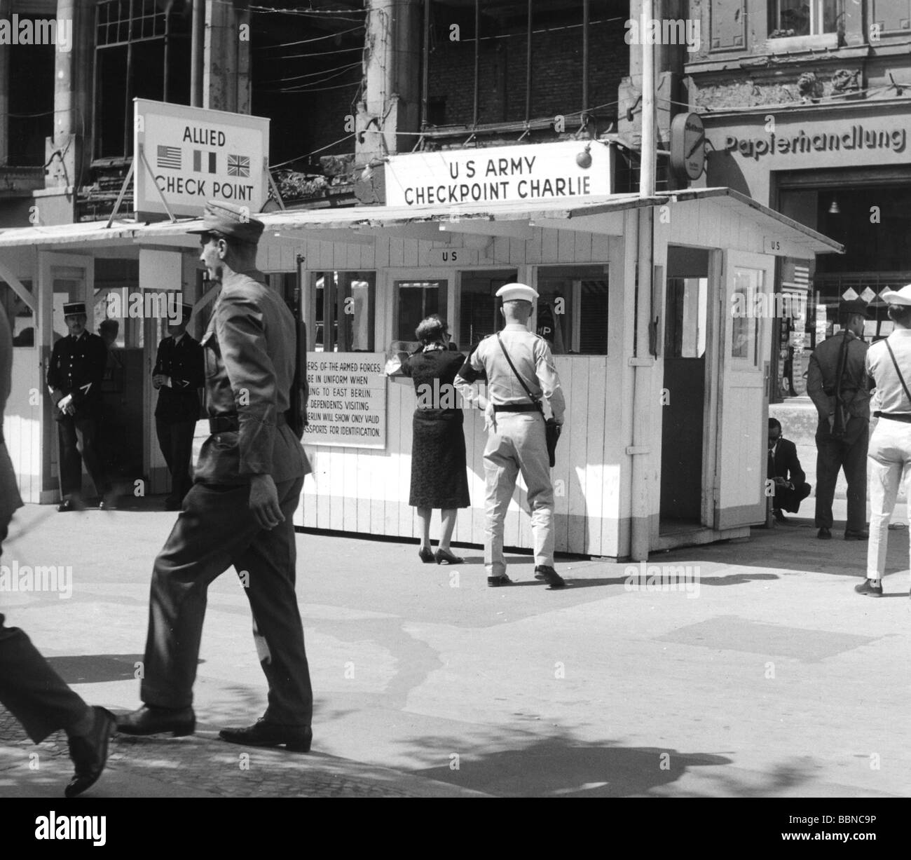 geography / travel, Germany, Berlin, wall, Checkpoint Charlie, border crossing for Allied personal, Friedrichstrasse, circa 1962, Stock Photo