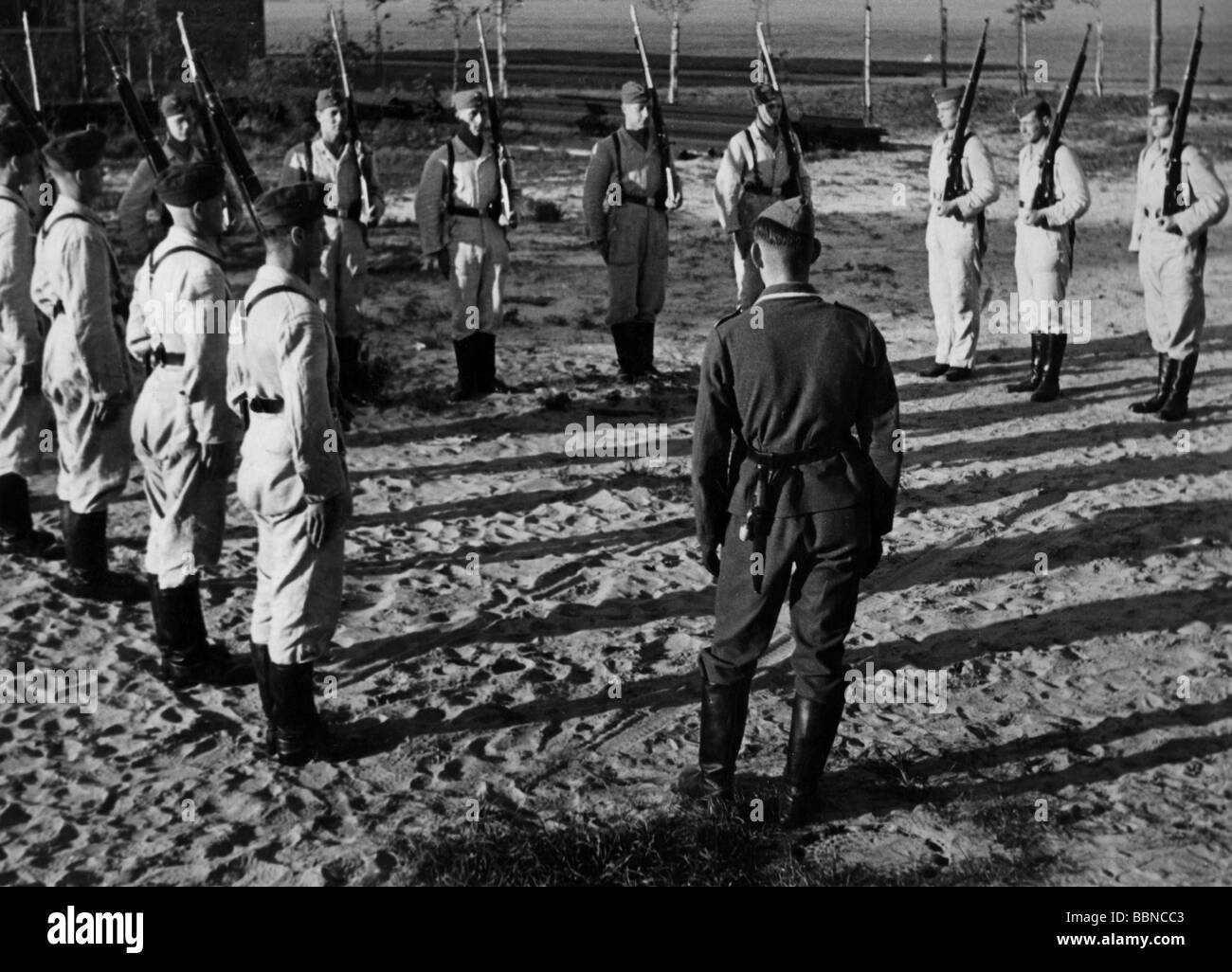 Nazism / National Socialism, military, Wehrmacht, Luftwaffe, recruits during the basic military training, drill, 1936, Stock Photo