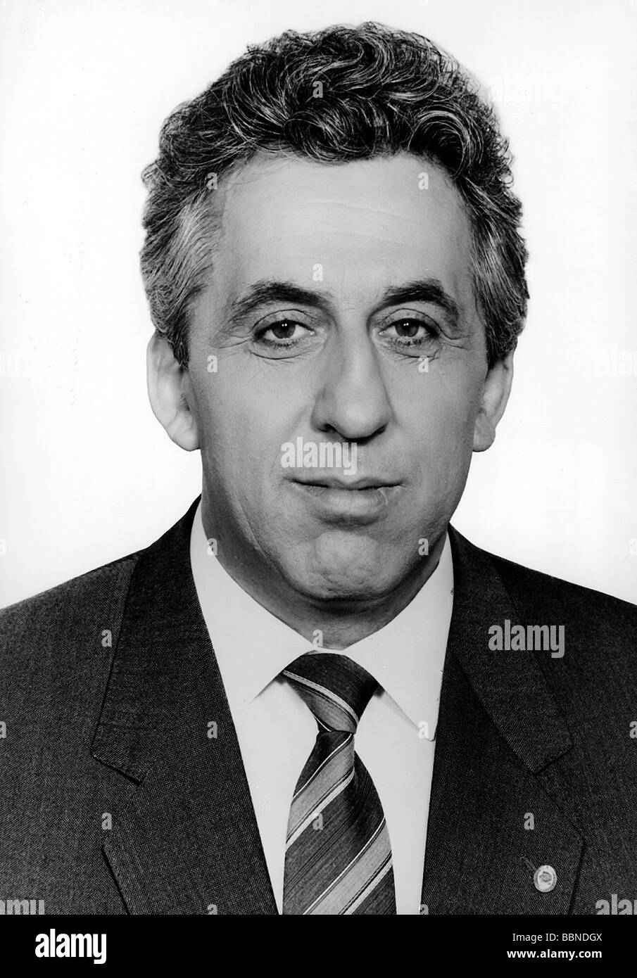 Krenz, Egon, * 19.3.1937, German politician (SED), Council of the German Democratic Republic (October to December 1989), portrait, 5.6.1984, Stock Photo
