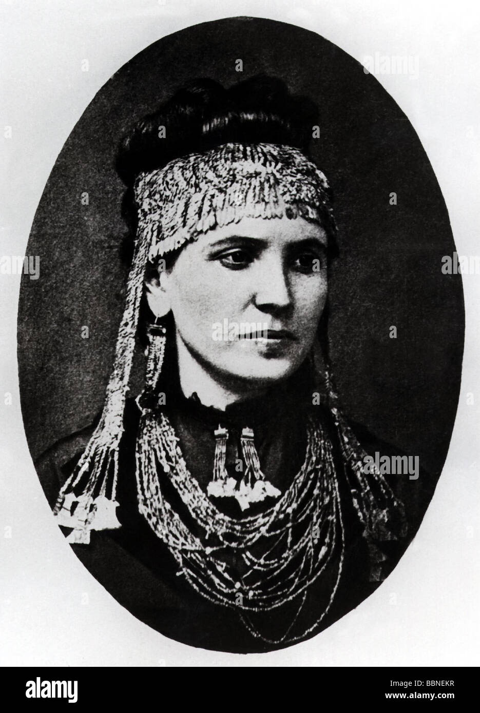 Schliemann, Heinrich, 6.1.1822 - 26.12.1890, German archaeologist, his wife Sophie with gold jewellery from the Priam's Treasure, portrait, 1873, Stock Photo