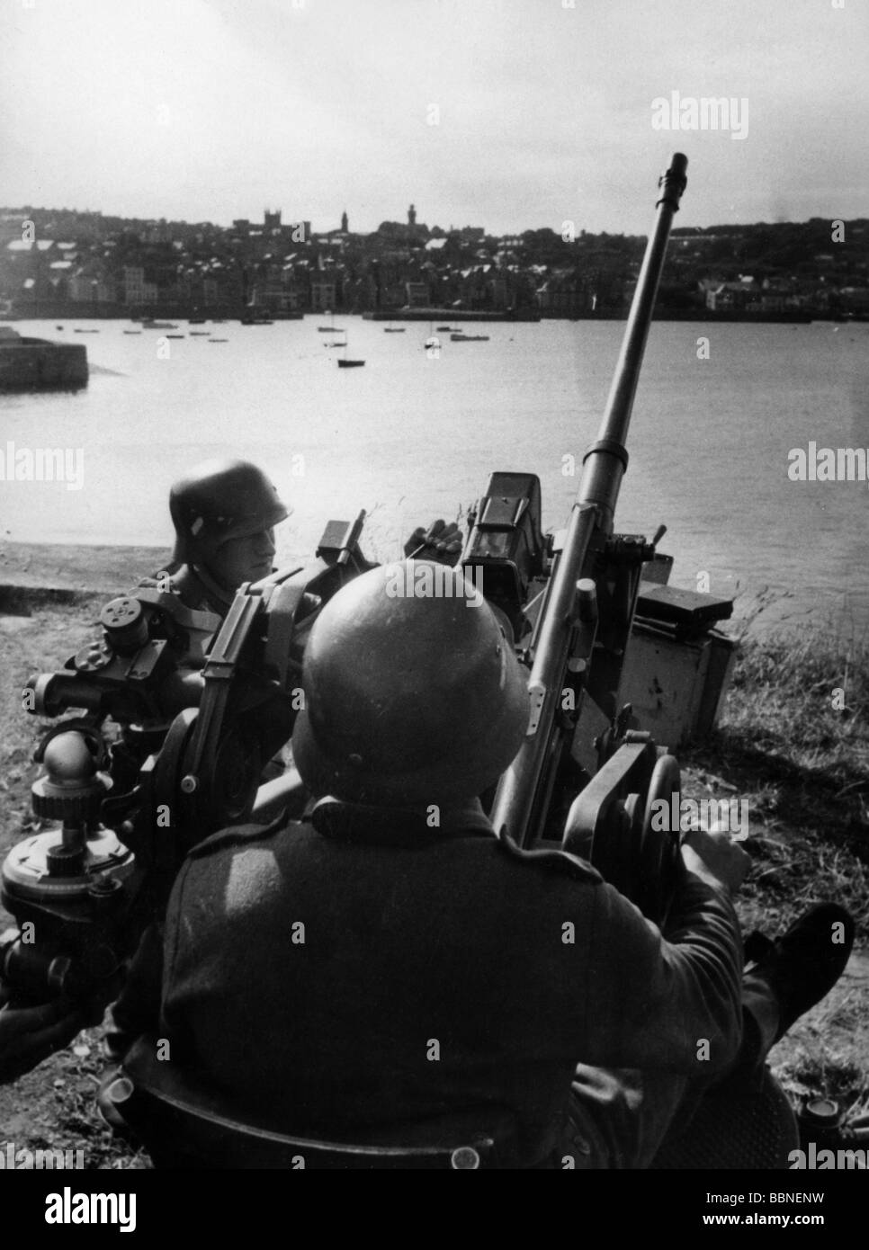German helmet wwii hi-res stock photography and images - Alamy