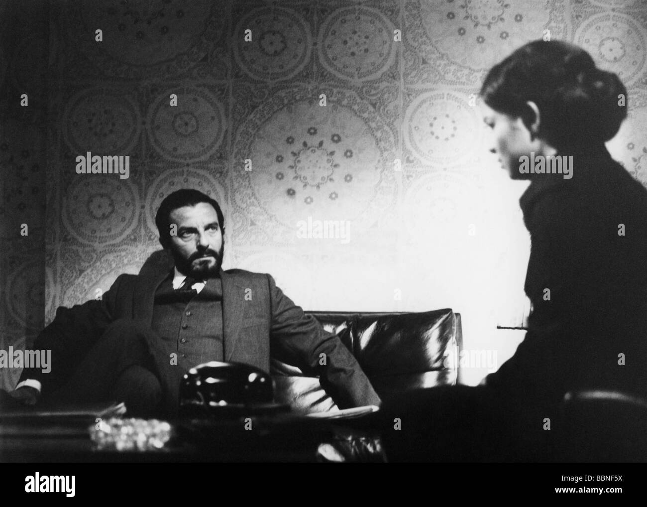 movie, 'Der Zeuge', DEU 1971, director: Reinhard Mieke, scene with: Pinkas Braun, Regina Lemnitz, , Third-Party-Permissions-Neccessary Stock Photo