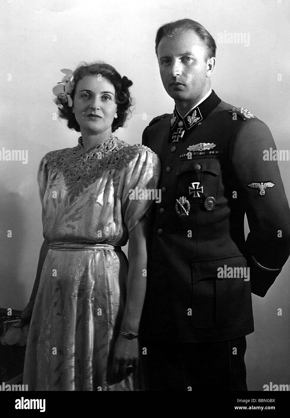 Fegelein, Hermann, 30.10.1906 - 28.4.1945, German general, with wife Margarete 'Gretl' Braun, early 1945, , Stock Photo