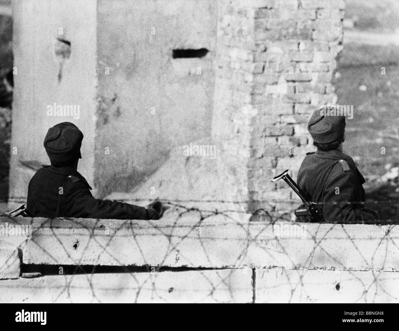 geography / travel, Germany, Berlin, wall, soldiers of East German border troops, 1964, Stock Photo
