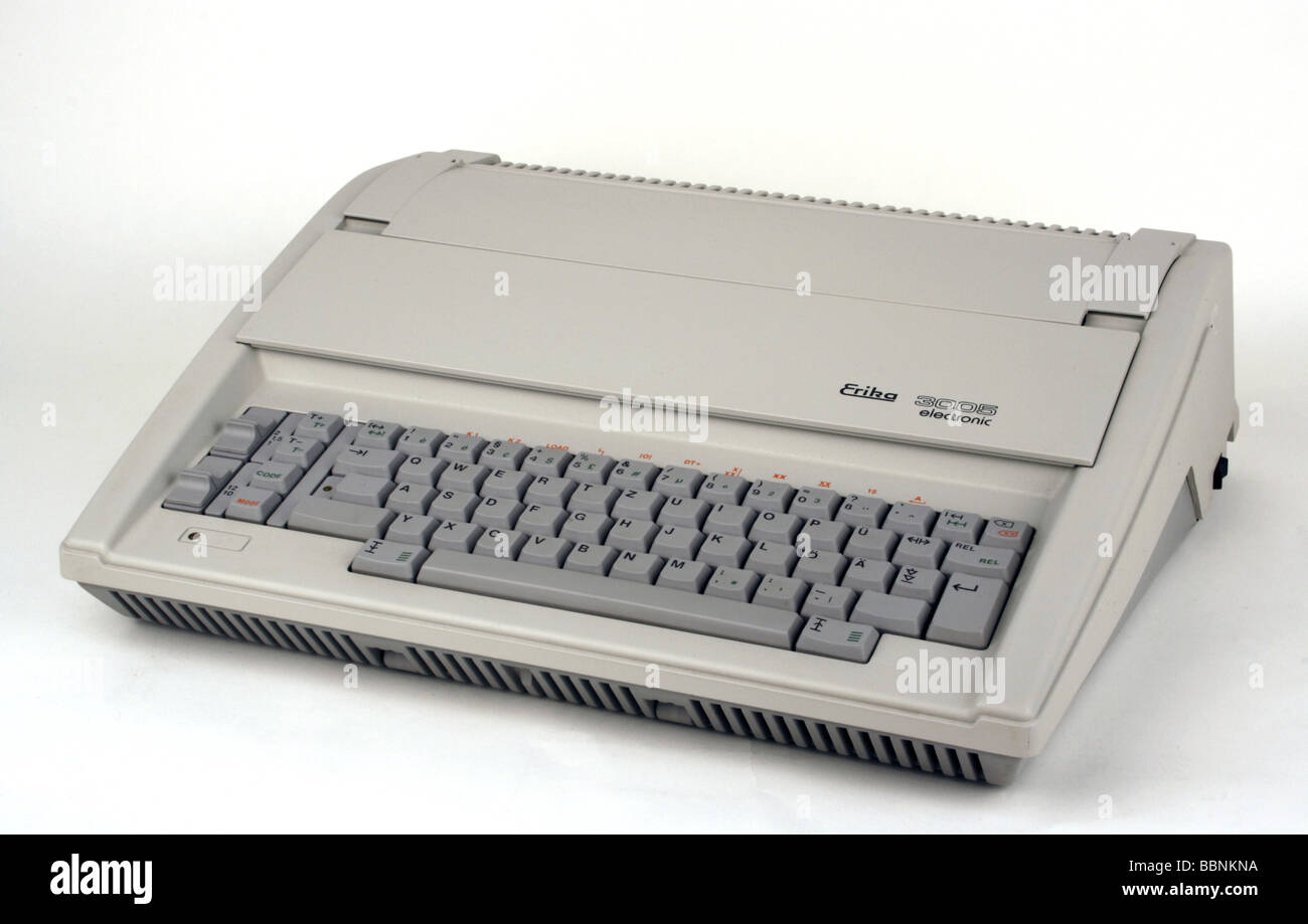 technics, typewriters, typewriter Erika 3005 electronic, made by VEB Robotron-Buchungsmaschinenwerk Karl-Marx-Stadt, GDR, 1989/1990, Stock Photo