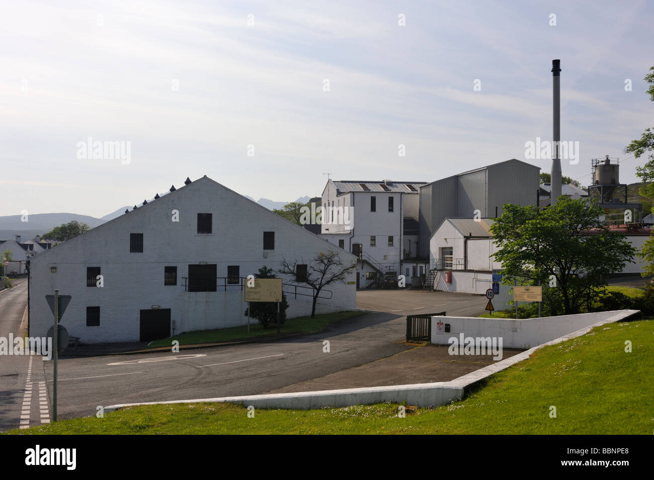 Talisker whisky distillery. Carbost, Loch Harport, Minginish, Isle of Skye, Inner Hebrides, Scotland, United Kingdom, Europe. Stock Photo