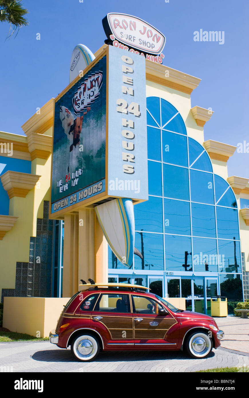 Ron Jon's Surf Shop, Cocoa Beach, Florida Stock Photo Alamy