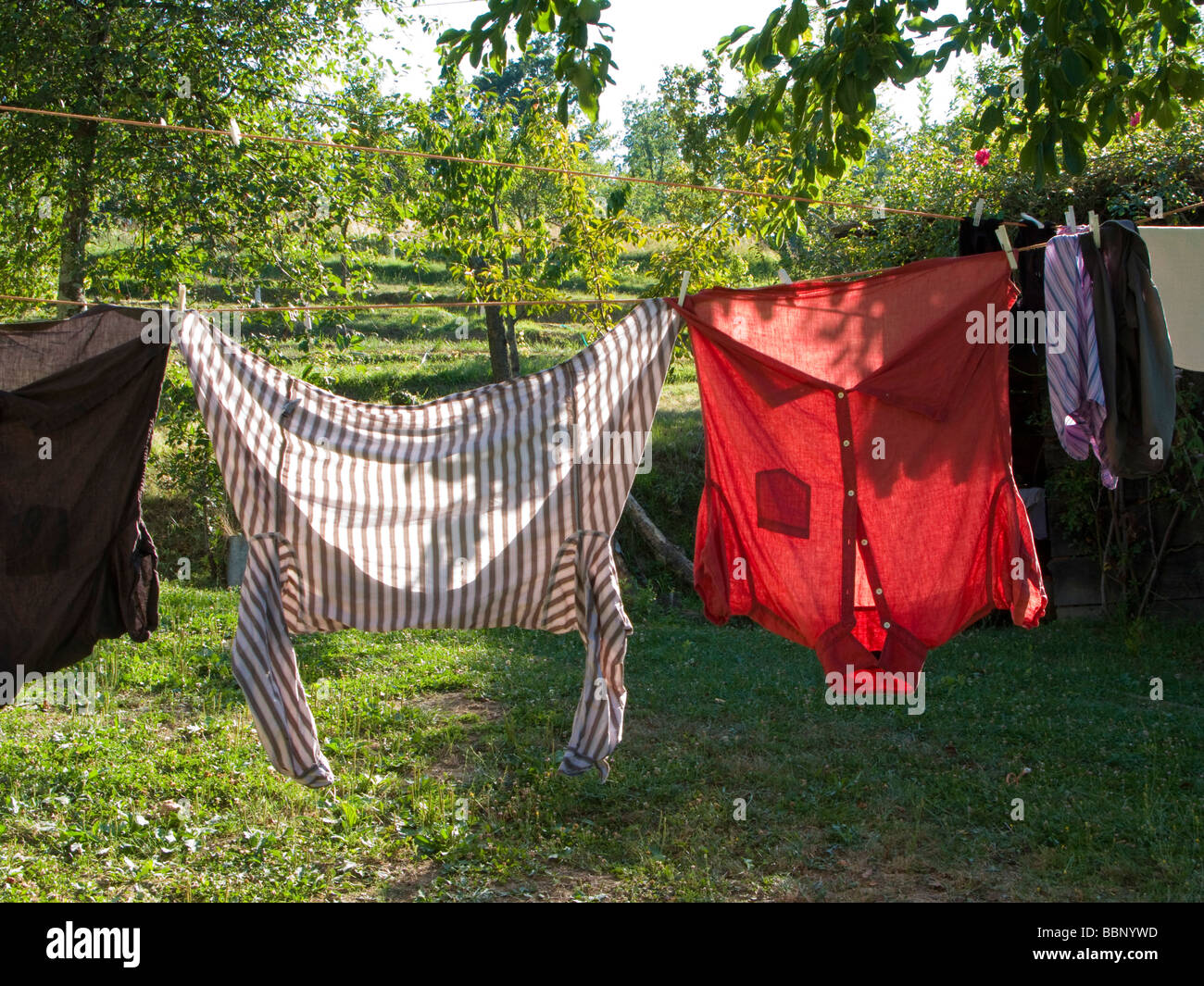 Washing on line hires stock photography and images Alamy