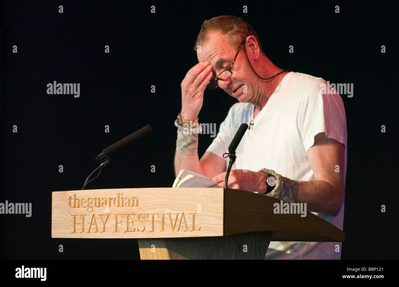 Arthur Smith comedian author and writer pictured at Hay Festival 2009 Stock Photo