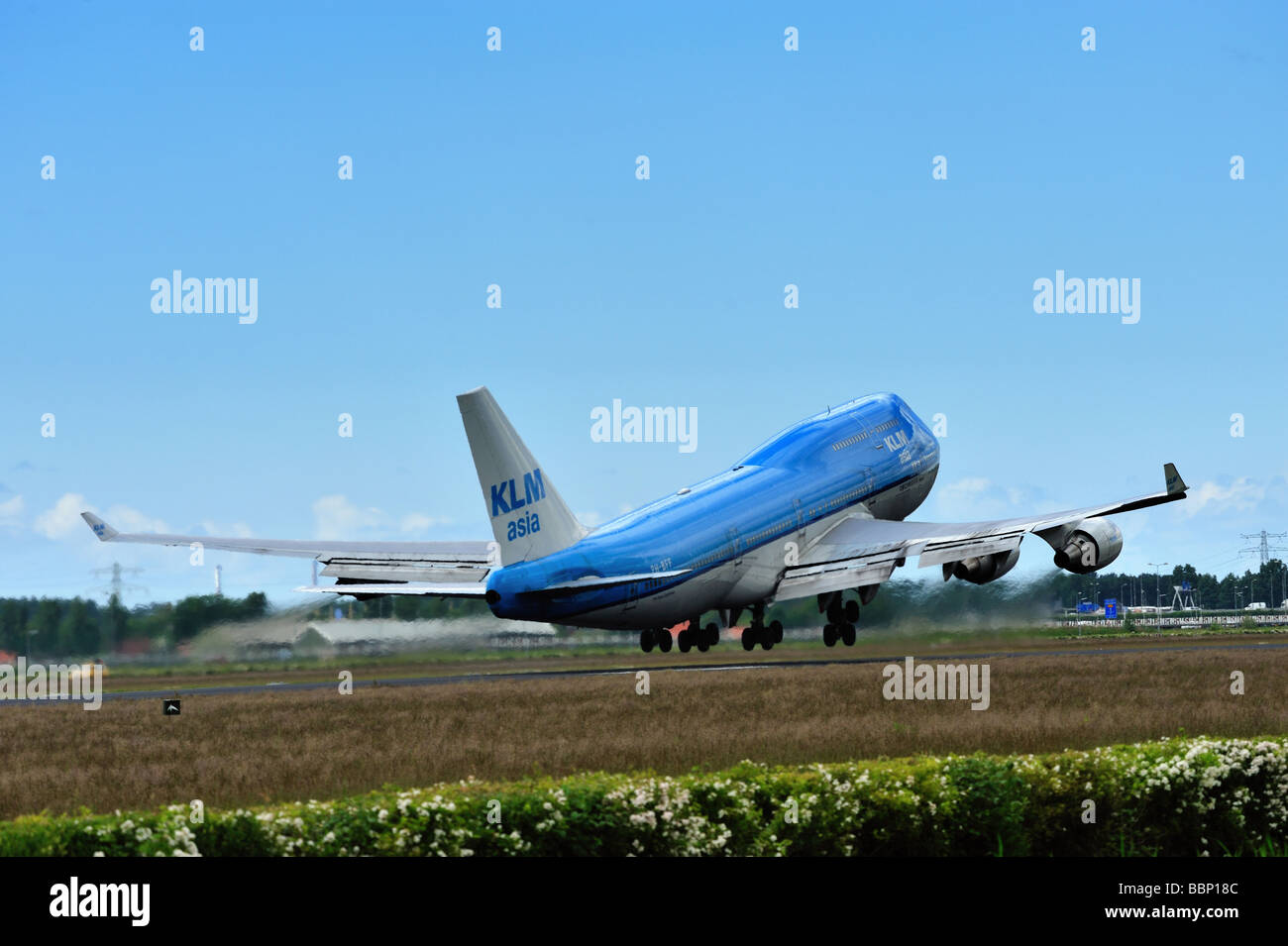 Plane Take Off High Resolution Stock Photography And Images Alamy