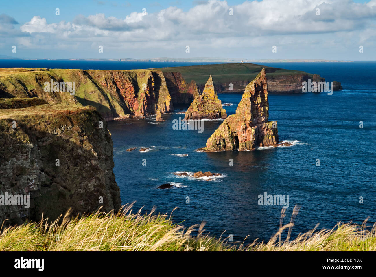 Duncansby stacks, near Duncansby head, John O'Groats, Scotland, showing the impressive cliffs and pillar like rock formations Stock Photo