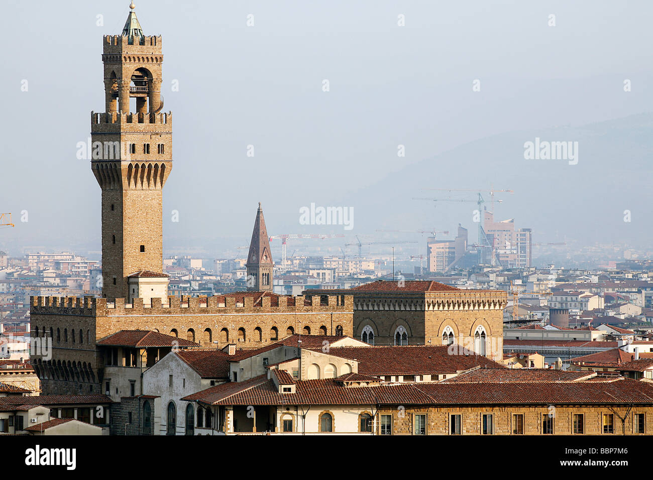 THE PALAZZO VECCHIO SEEN FROM THE PIAZZALE MICHELANGELO, FLORENCE, TUSCANY, ITALY Stock Photo