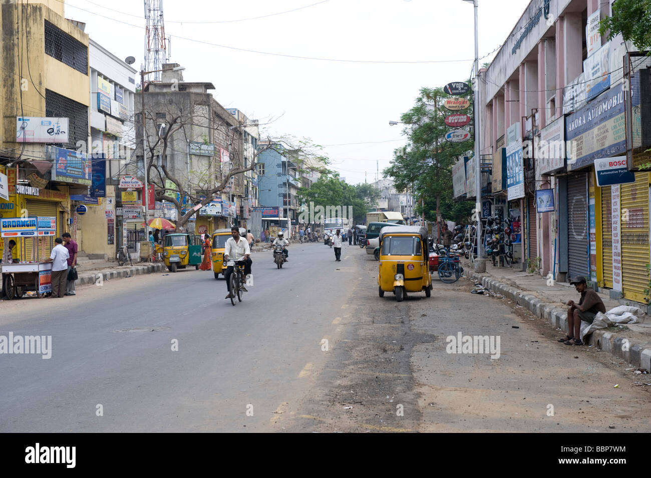 The streets of Chennai, Tamil Nadu, India Stock Photo - Alamy