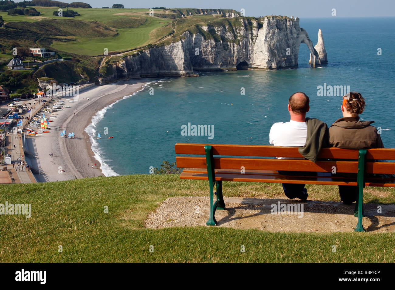 Etretat cliff walk hi-res stock photography and images - Alamy