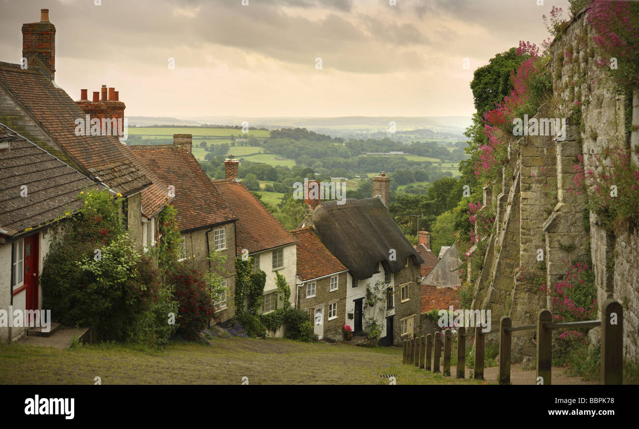 Gold Hill, Shaftesbury, Dorset, England Stock Photo Alamy