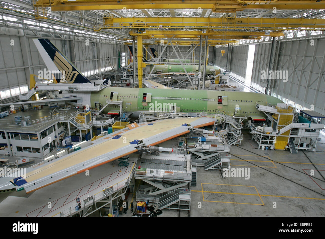 Airbus factory toulouse hi-res stock photography and images - Alamy