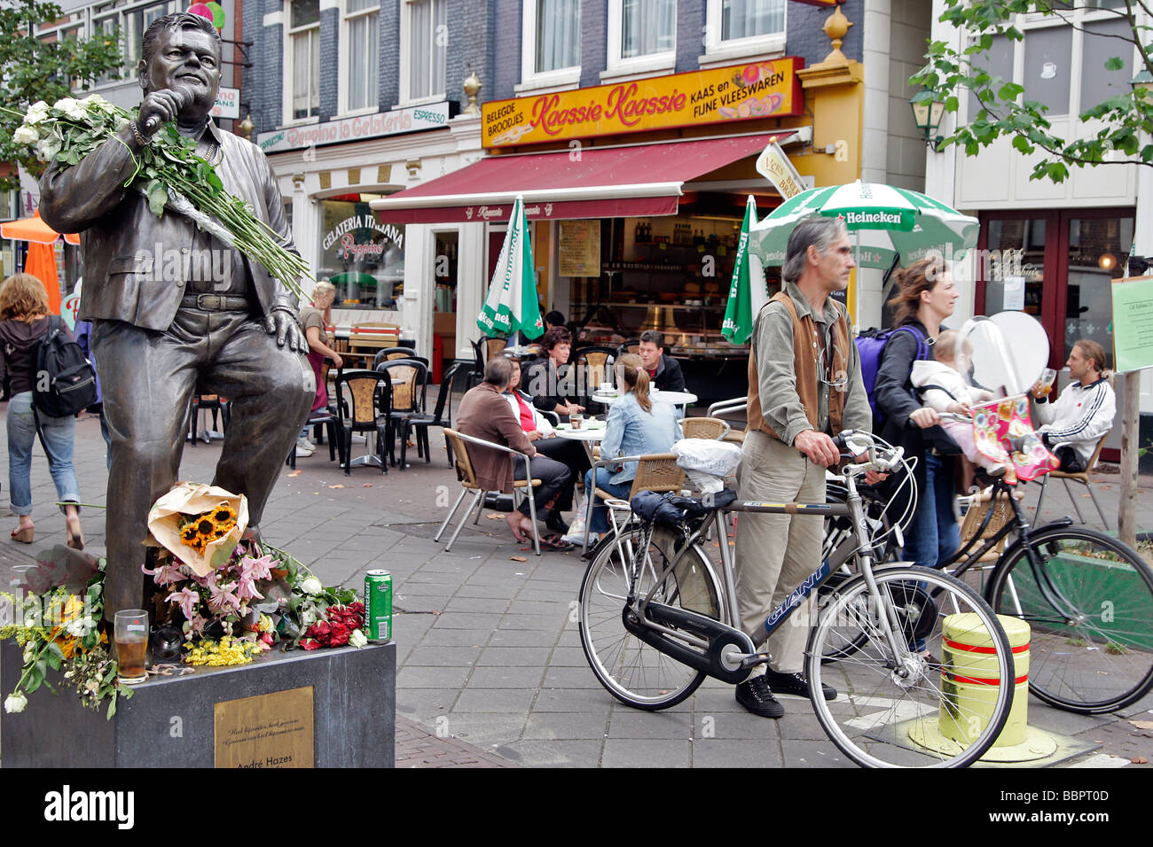 STATUE OF THE SINGER ANDRE HAZES, ALBERT CUYPMARKT, AMSTERDAM