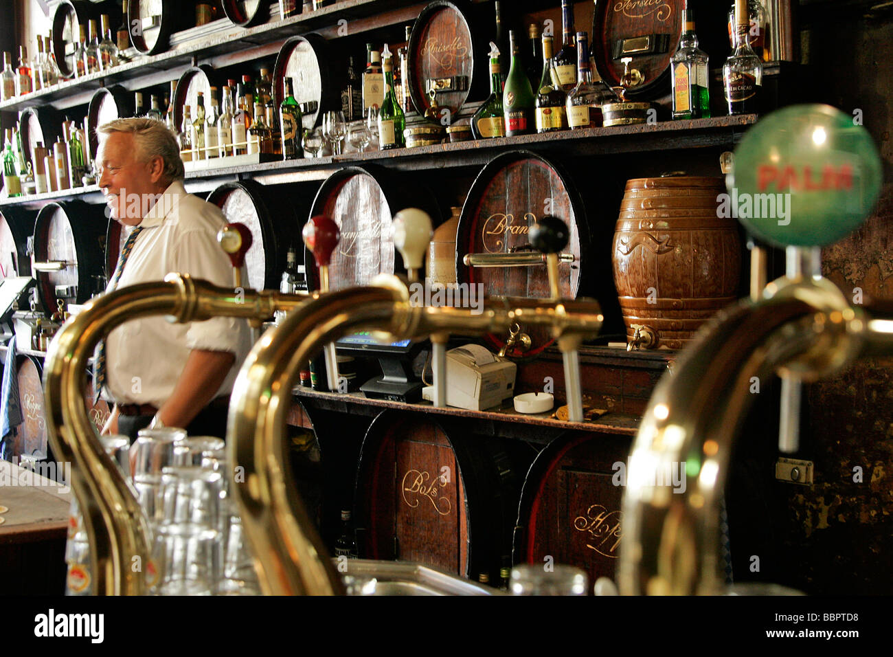 A BROWN CAFE, 'HOPPE', AMSTERDAM, NETHERLANDS Stock Photo Alamy