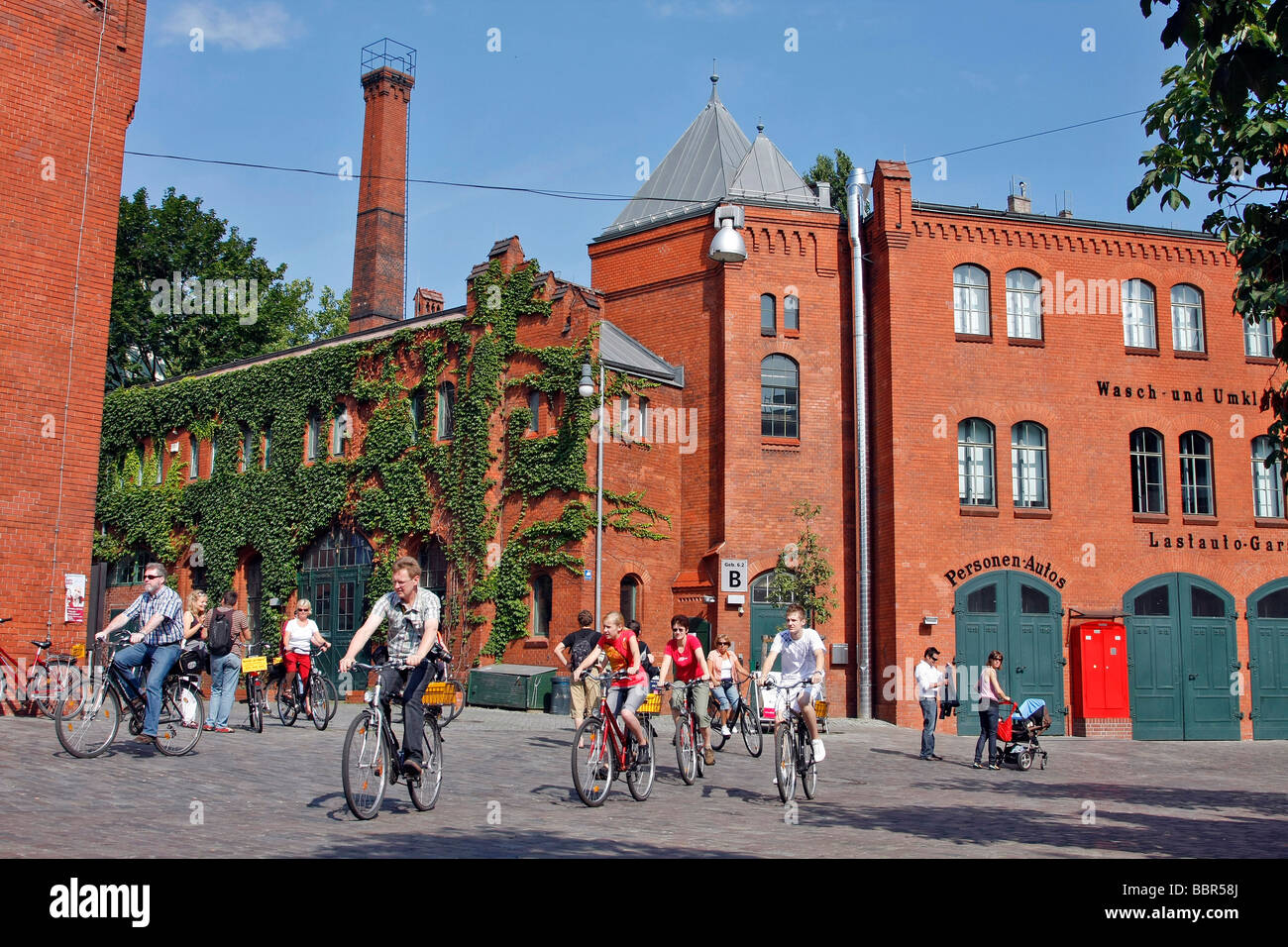 Beer bike berlin hires stock photography and images Alamy
