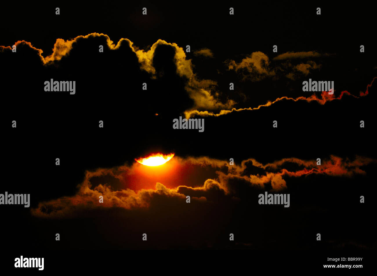 Evening cloudy sky sunset hi-res stock photography and images - Alamy