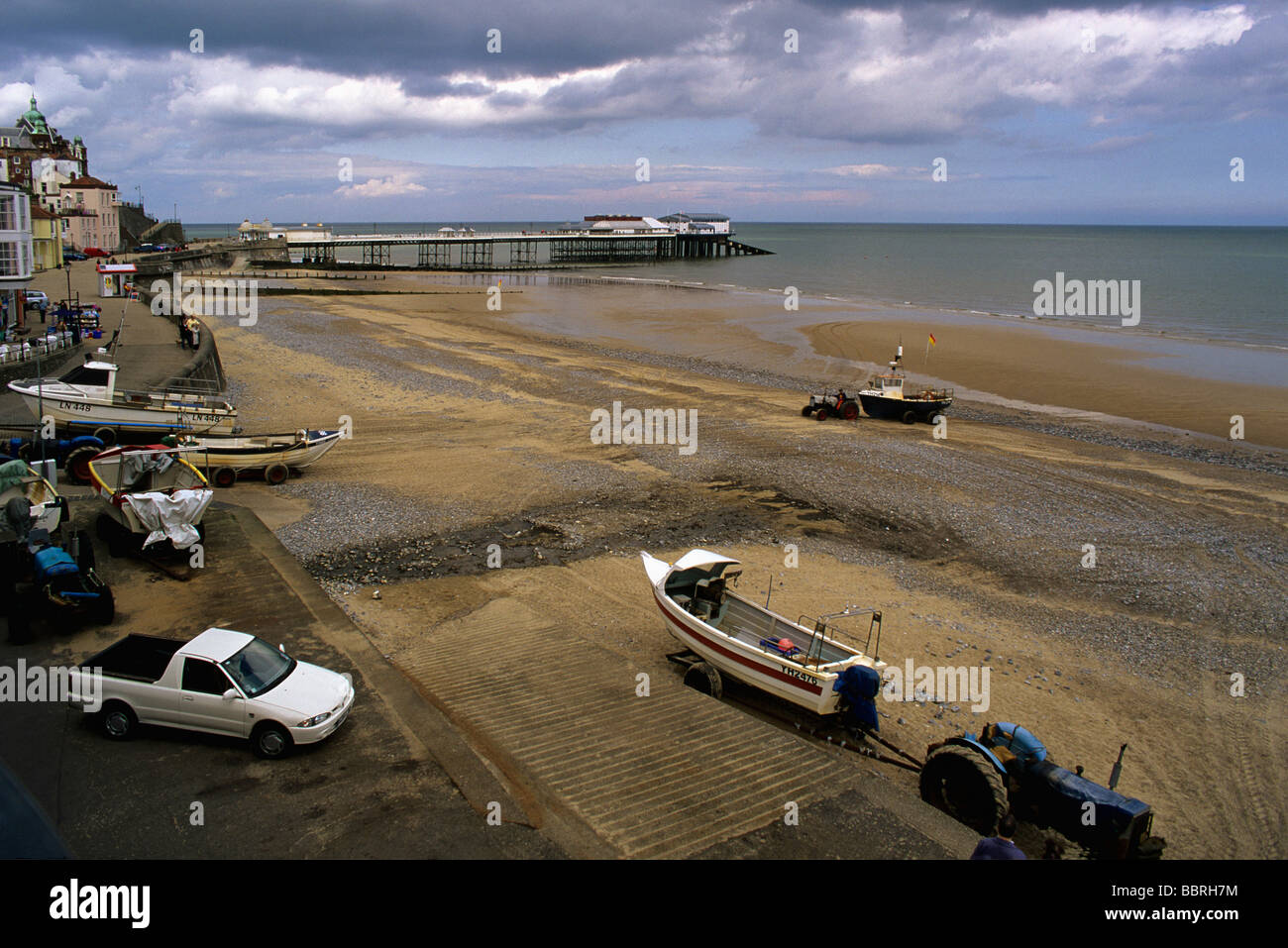 Cromer Seafront Crab Boats area Stock Photo Alamy