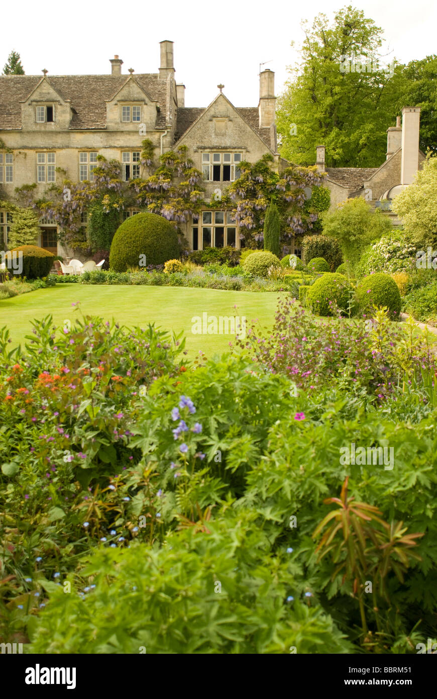 Barnsley house garden hires stock photography and images Alamy