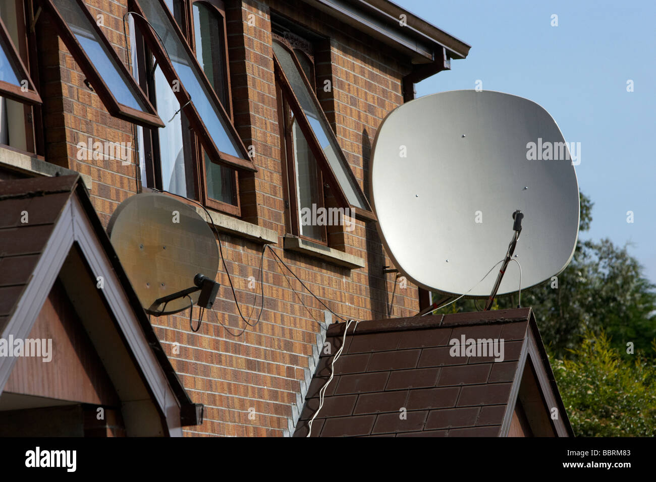 Uk and ireland satellite hires stock photography and images Alamy