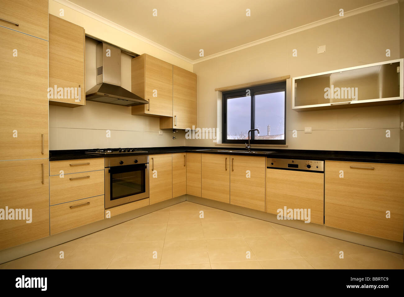 barra cocina  Dining room small, Kitchen renovation inspiration, Tiny  house kitchen