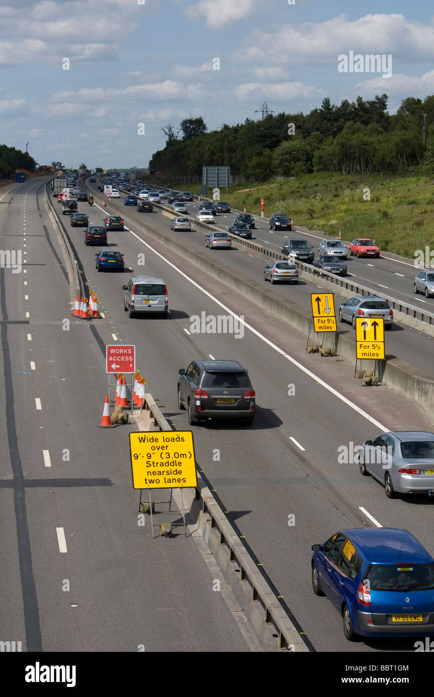 M25 motorway widening scheme junctions 16-23 M40 to A1 (M) Highways agency  contract england uk gb Stock Photo
