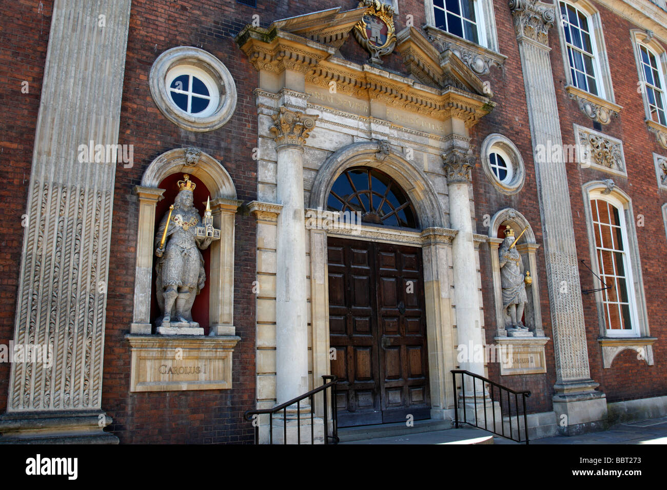 facade of the guildhall the city council offices high street worcester ...