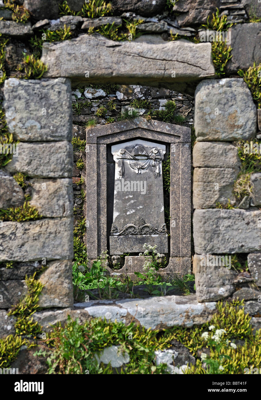 Clan MacLeod memorial. Ruined Church of Saint Mary, Kilmuir, Dunvegan