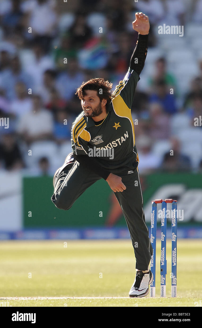 Shahid afridi hi-res stock photography and images - Alamy