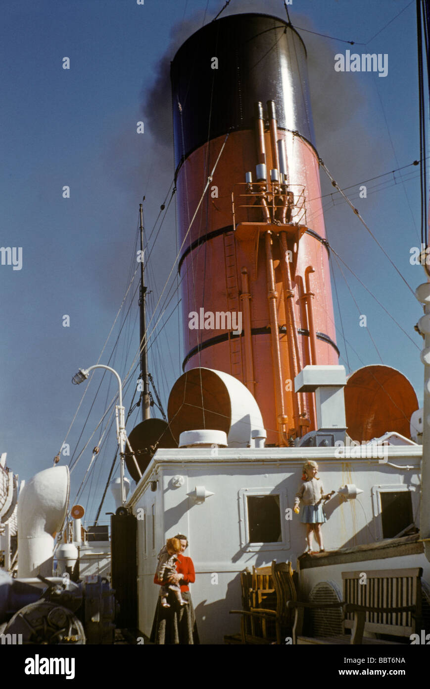 Ocean liner Ascania leaves England for America 1955 Stock Photo