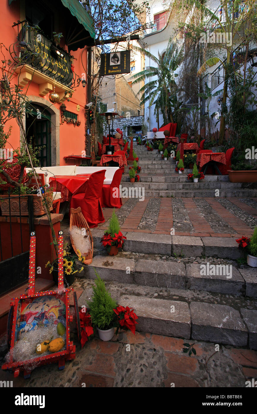 christmas-taormina-sicily-italy-BBTBE6.jpg