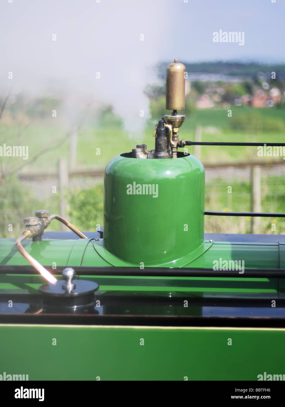 the evesham light railway in the twyford country park Stock Photo Alamy