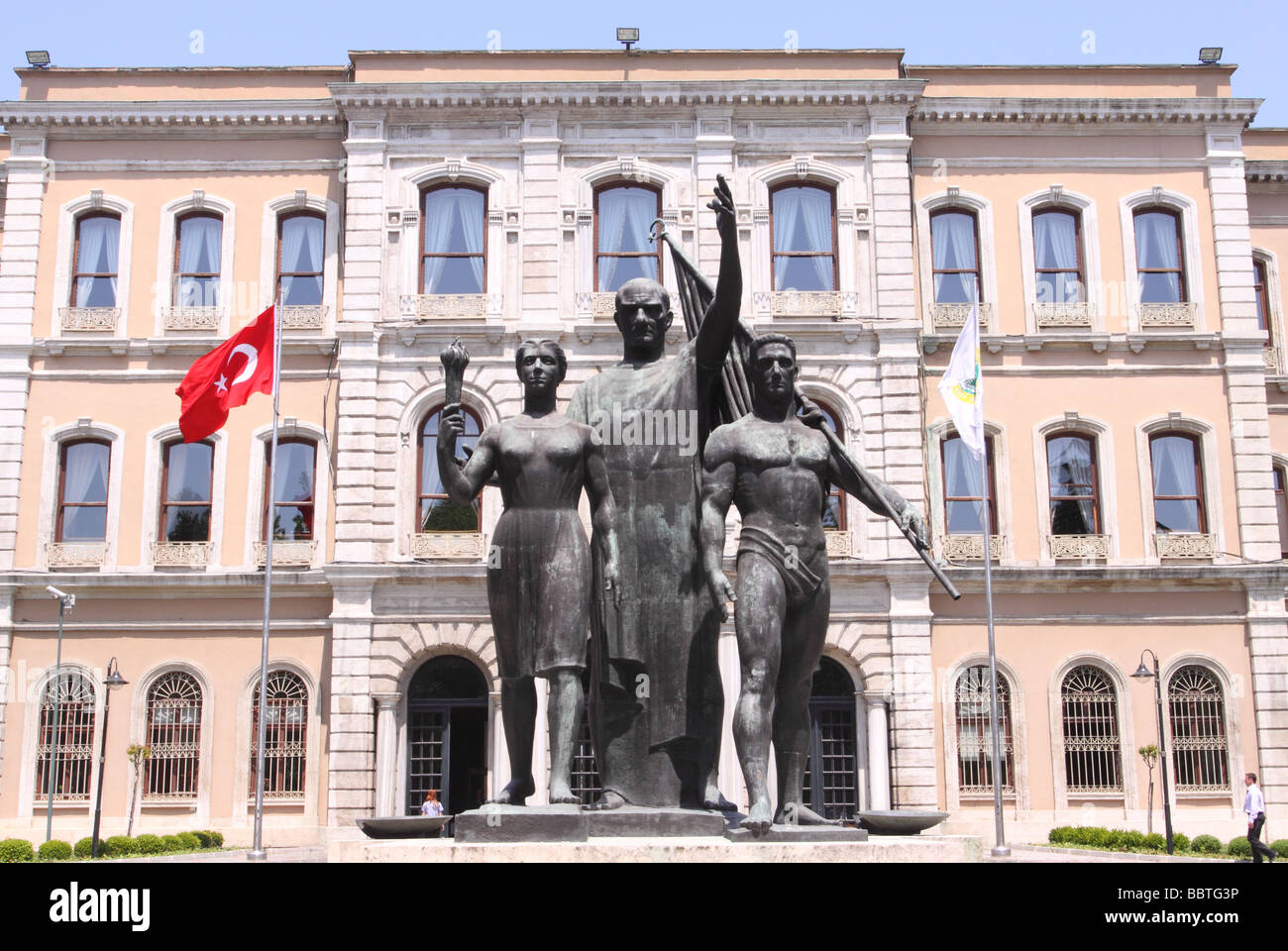 Istanbul Turkey the Istanbul University campus with statue of Ataturk and Turkish flag in the Beyazit area of the city Stock Photo