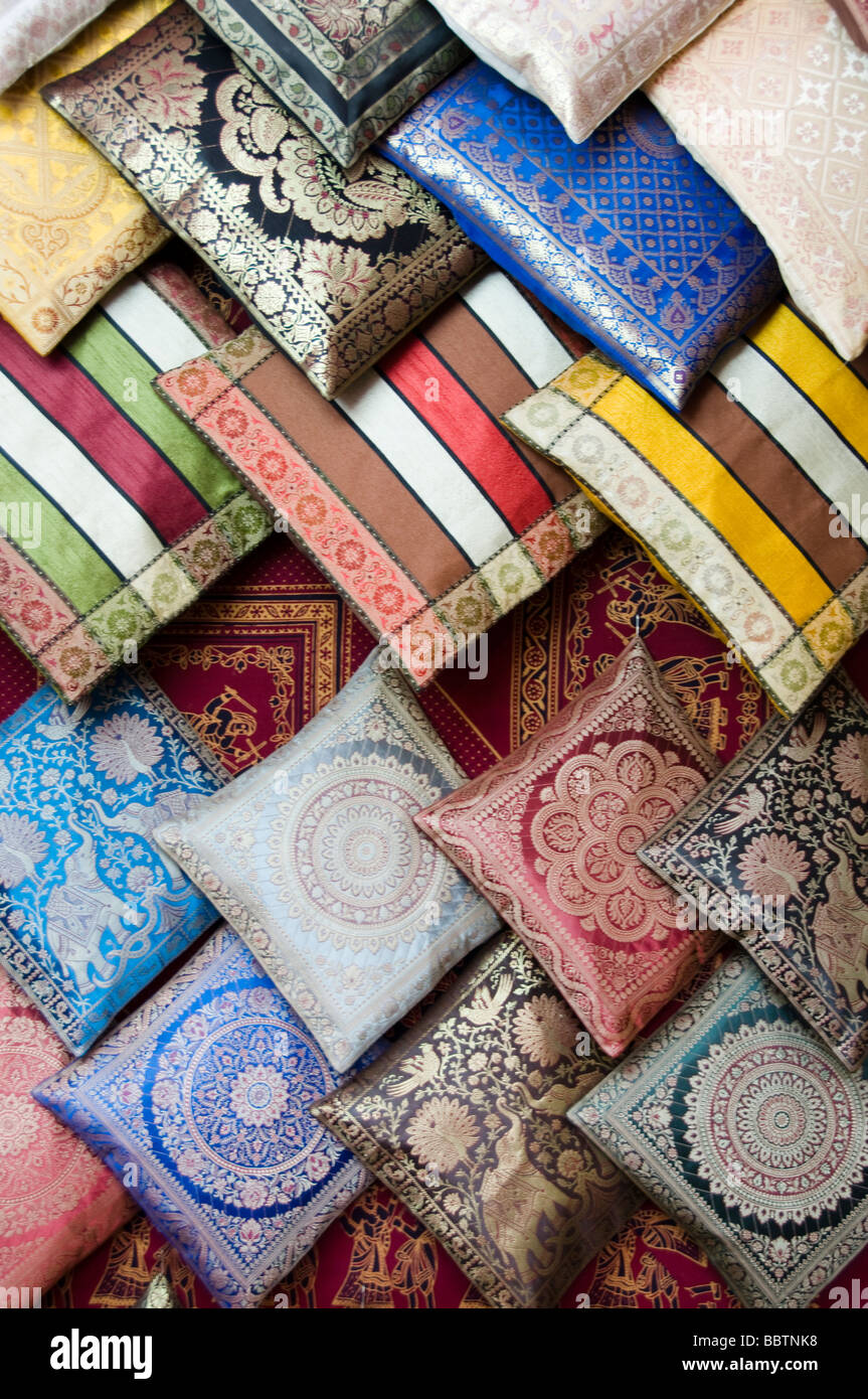 Cushions for sale hires stock photography and images Alamy