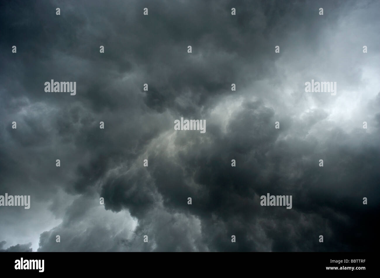 STORM STORMY CLOUD CLOUDS SKY Stock Photo - Alamy