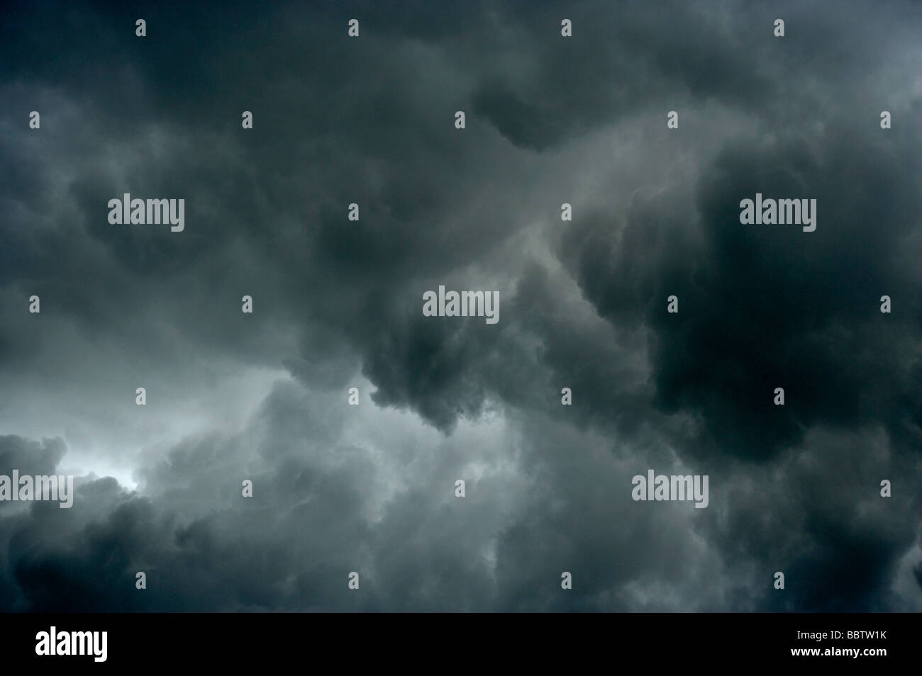 STORM STORMY CLOUD CLOUDS SKY Stock Photo - Alamy