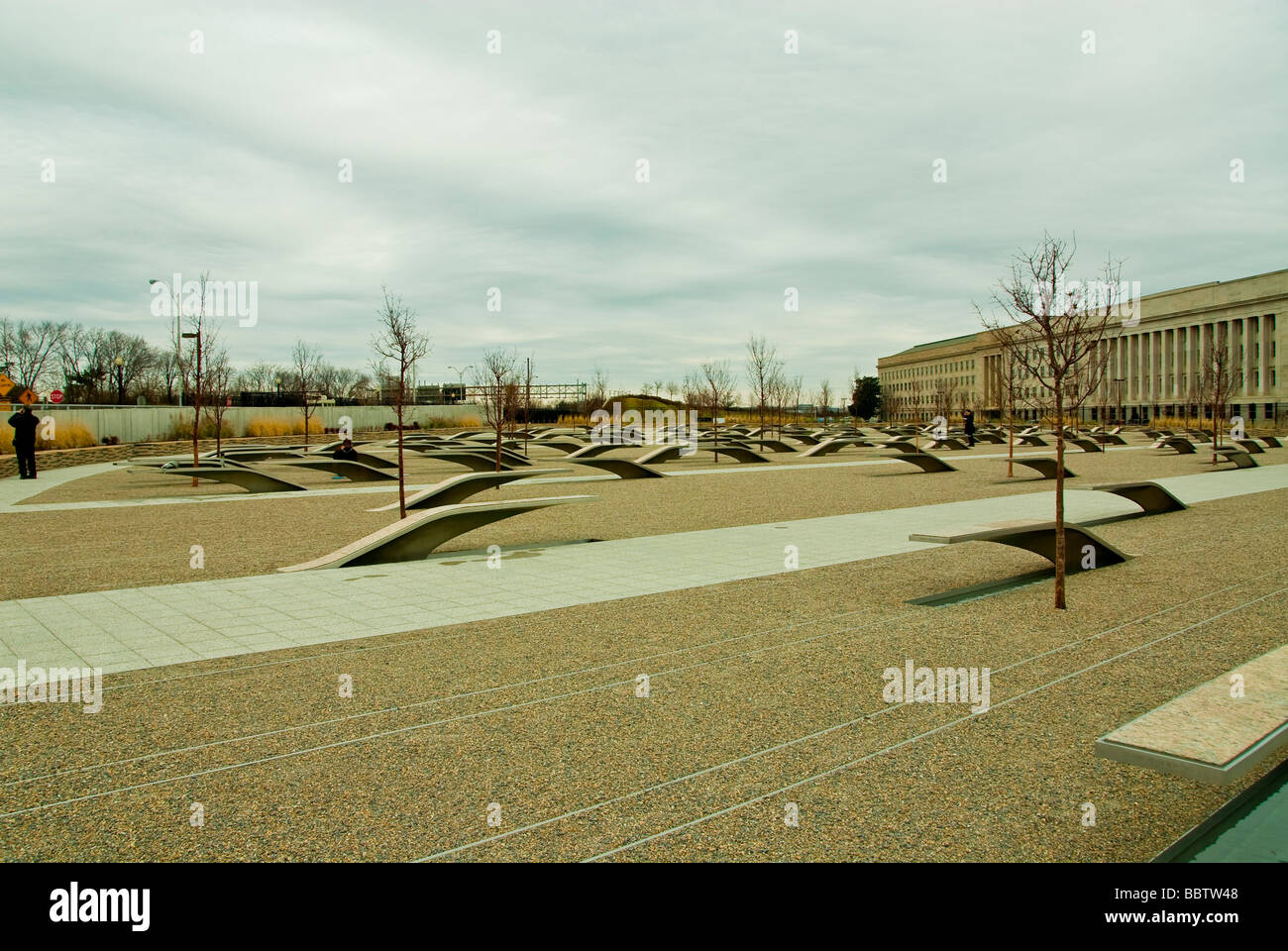 Pentagon memorial hi-res stock photography and images - Alamy