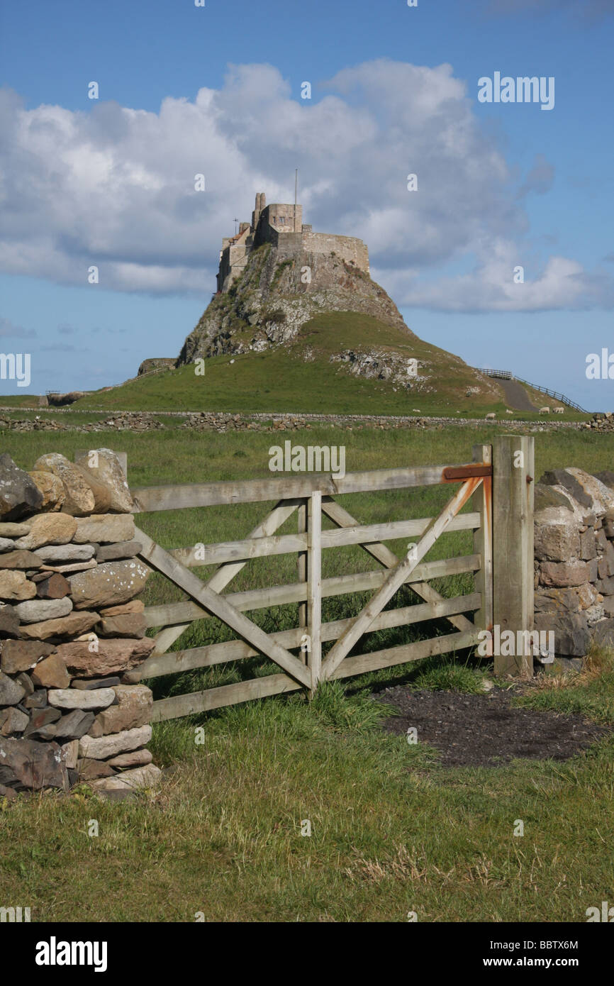 5 barred gate hi-res stock photography and images - Alamy