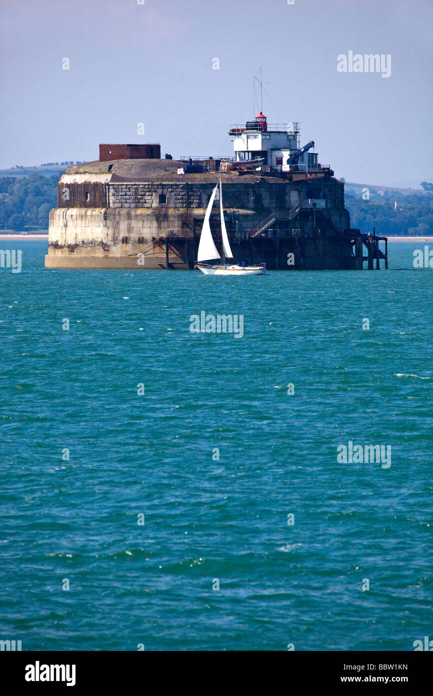 Sea Fort on the River Solent Portsmouth Stock Photo Alamy