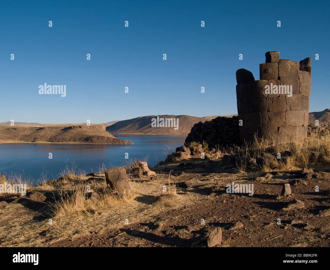 sillustani-burial-towers-peru-stock-photo-alamy