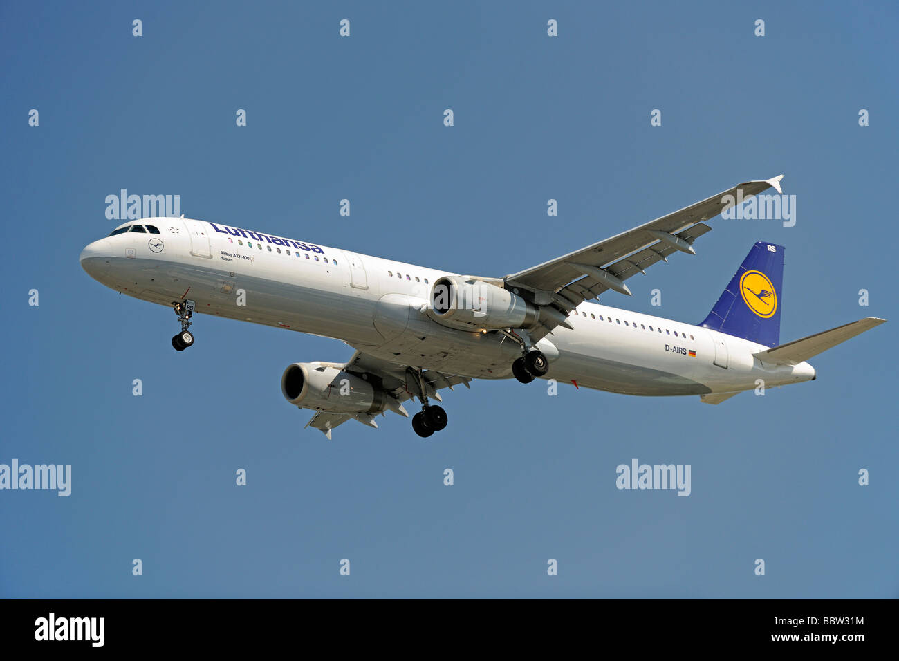 Lufthansa a321 hi-res stock photography and images - Alamy