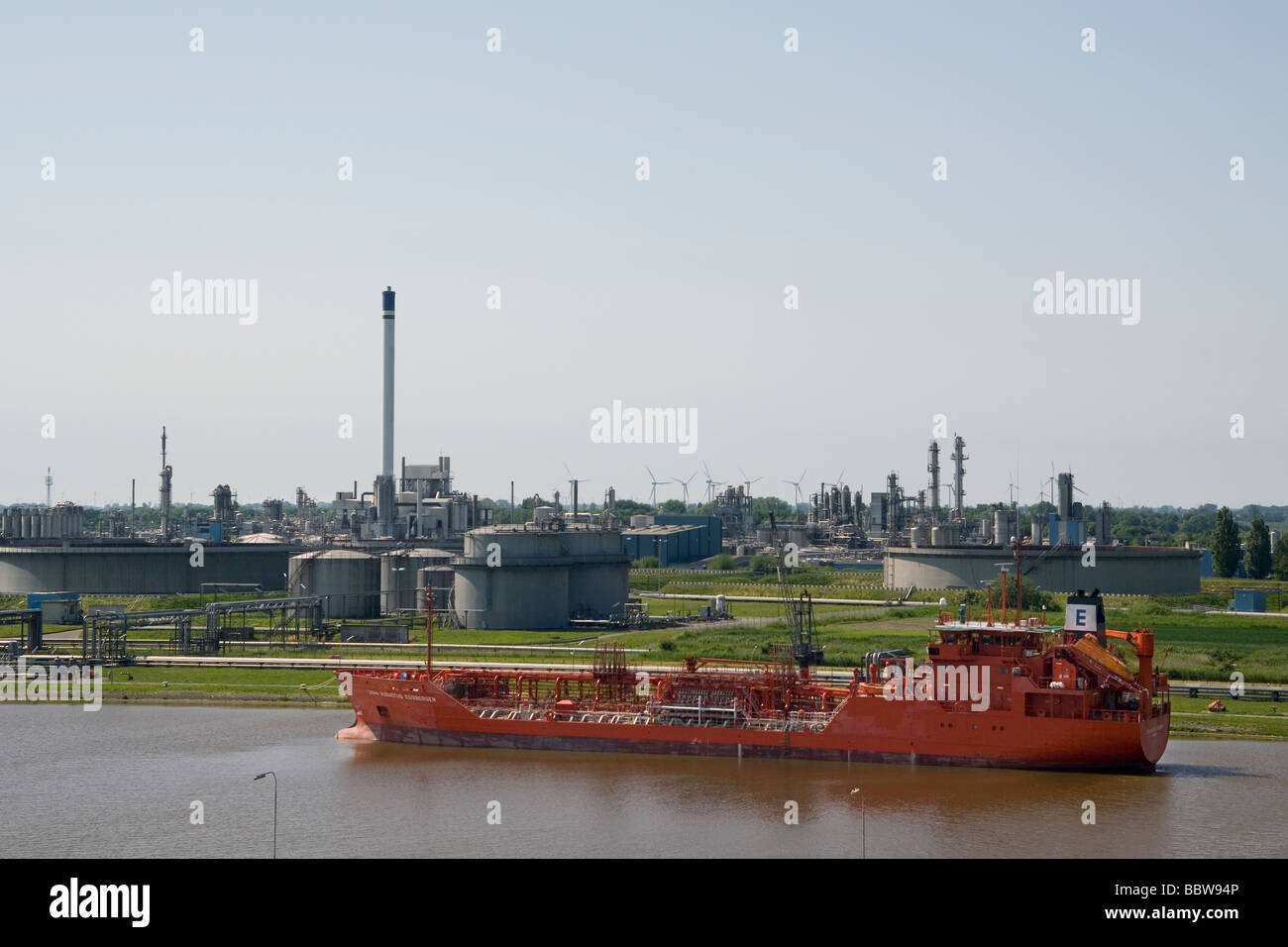 Germany Schleswig-Holstein Kiel canal, oil industry Stock Photo
