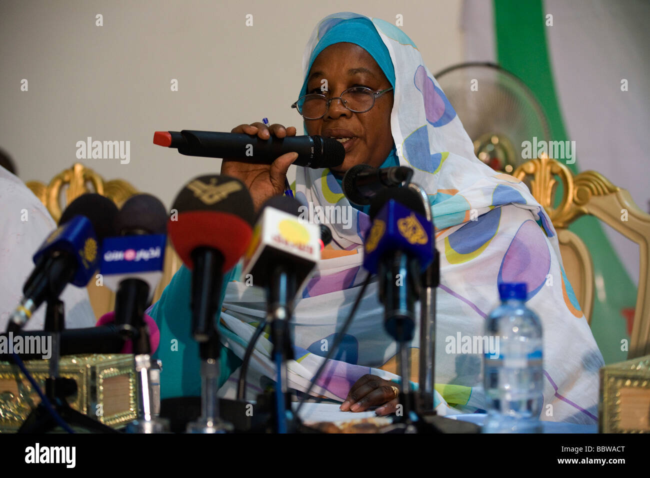 A lady delivers a speech during political conference in compound belonging to the Governor of North Darfur in Al Fasher Stock Photo