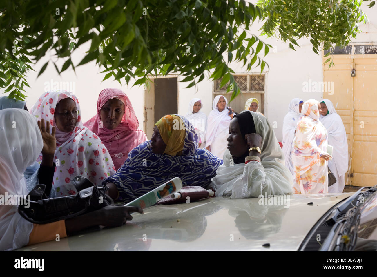 Women talk politics during a break during first-ever international Conference on Womens' Challenge in Darfur Stock Photo