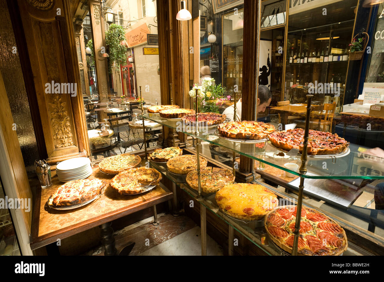 Restaurant Paris Passage High Resolution Stock Photography And Images Alamy