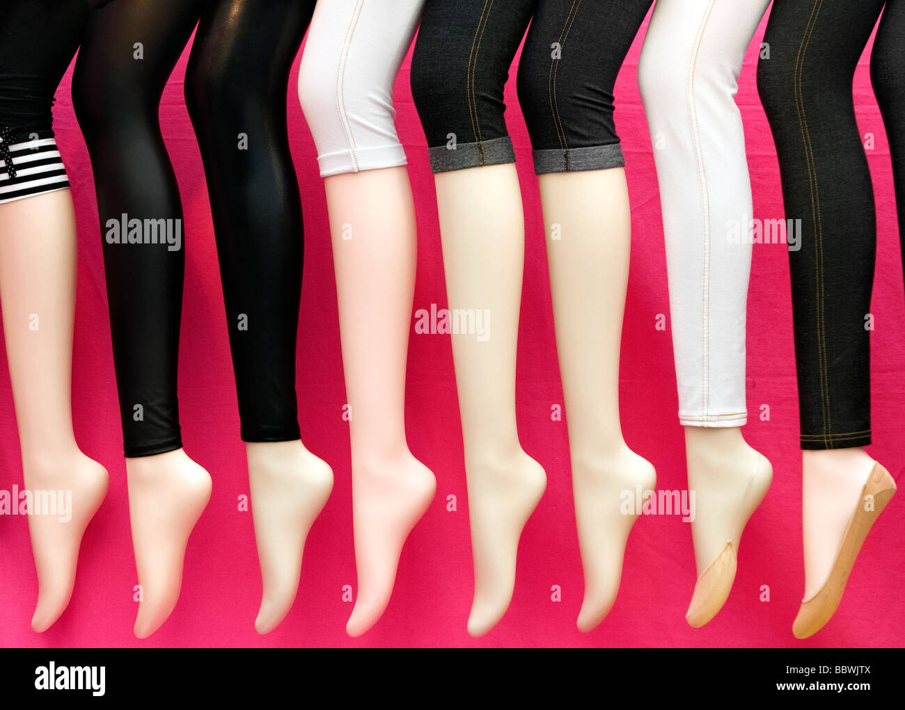 Mannequin female legs hi-res stock photography and images - Alamy
